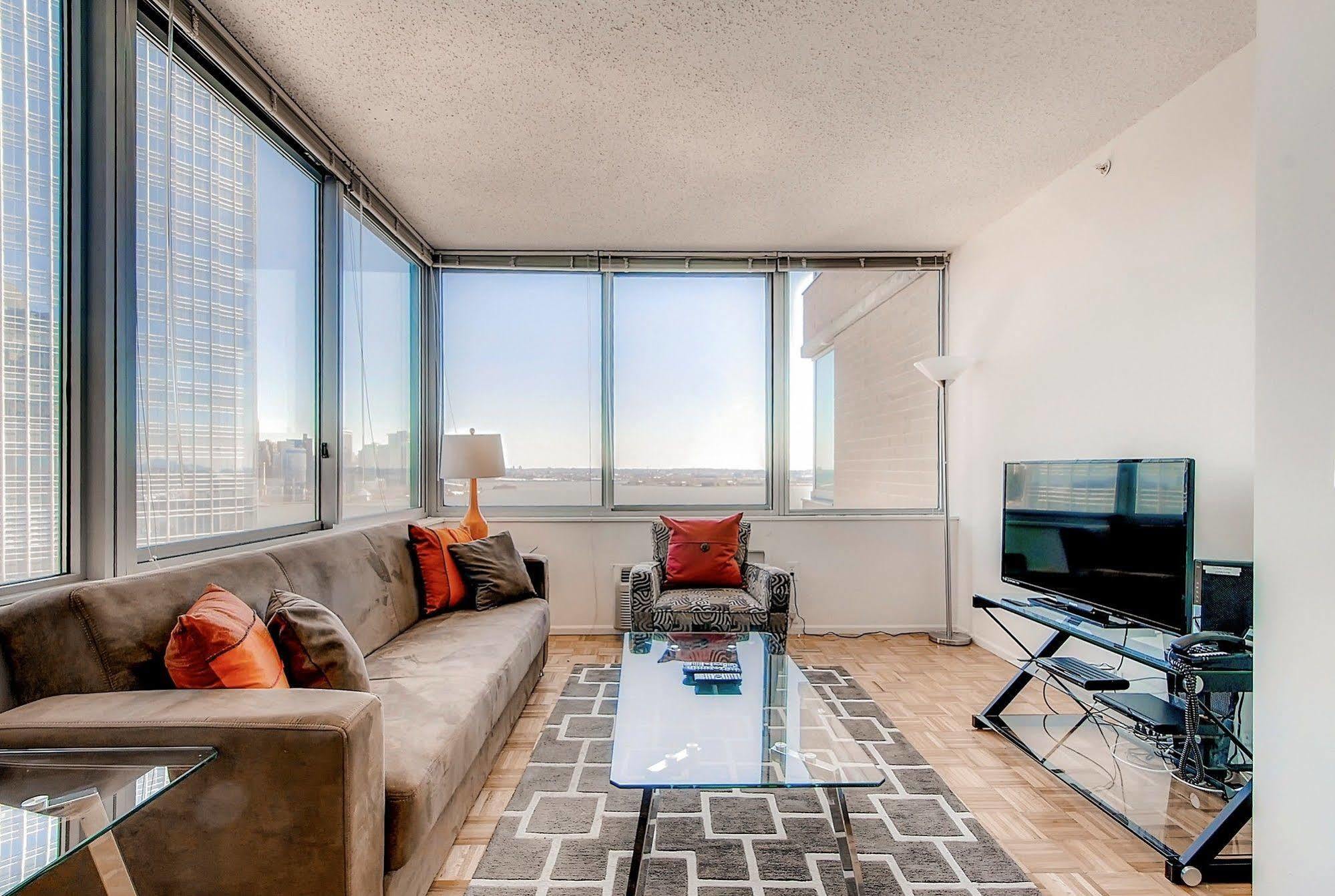 Global Luxury Suites At Exchange 저지시티 외부 사진